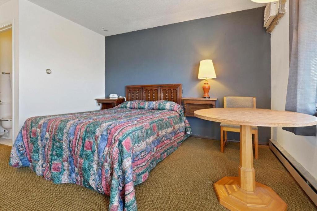Hotel O Oskaloosa - Hwy 63/92 Eksteriør bilde